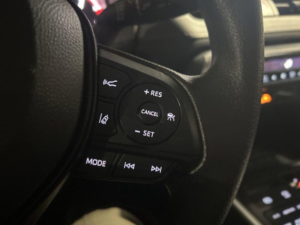 Used 2025 Toyota RAV4 XLE image 21