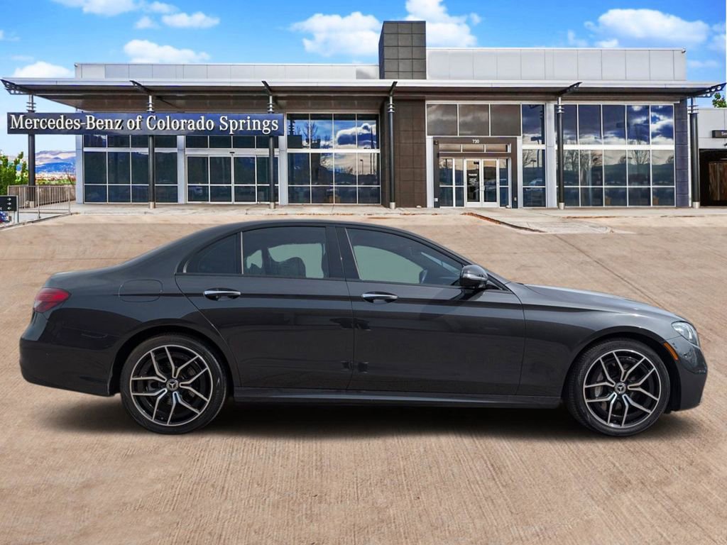 Used 2022 Mercedes-Benz E 350 4MATIC Sedan image 4