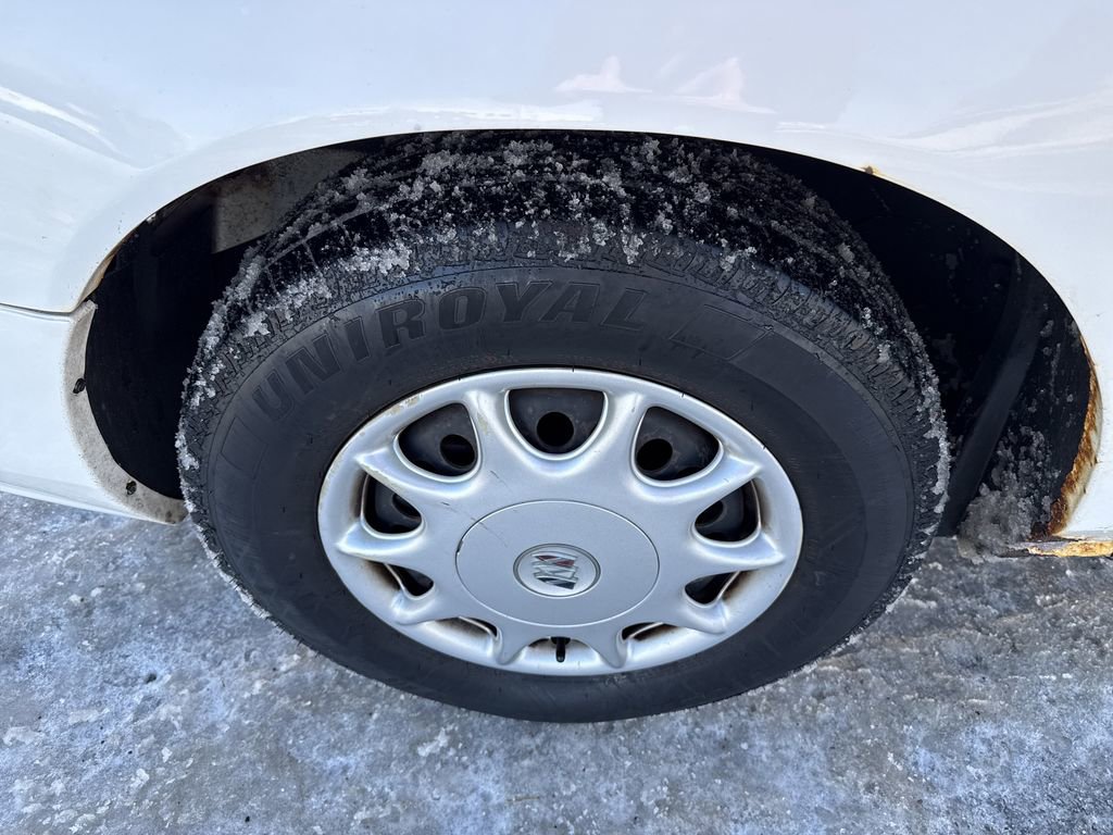 Used 2001 Buick Century Custom w/ Premium Pkg image 10