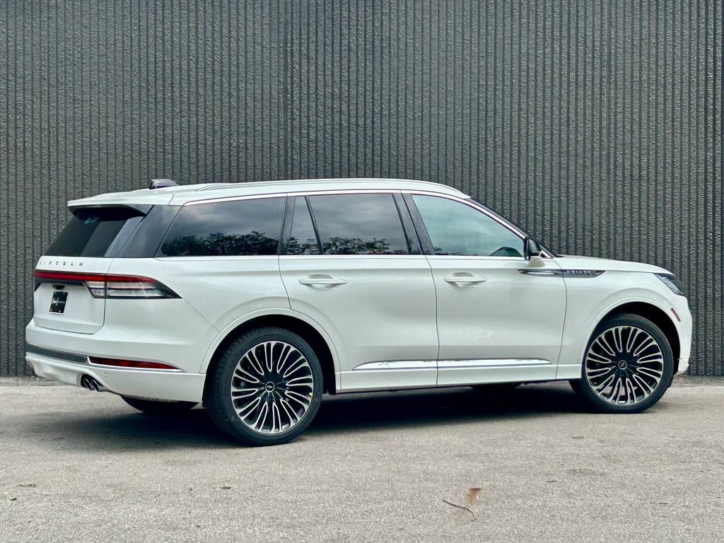 New 2026 Lincoln Aviator Black Label w/ Dynamic Handling Package AWD/4WD image 6