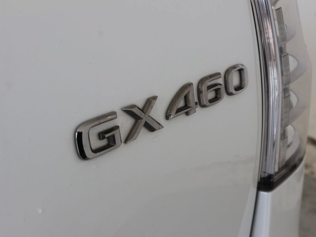 Used 2018 Lexus GX 460 Premium w/ Premium Package AWD/4WD image 13