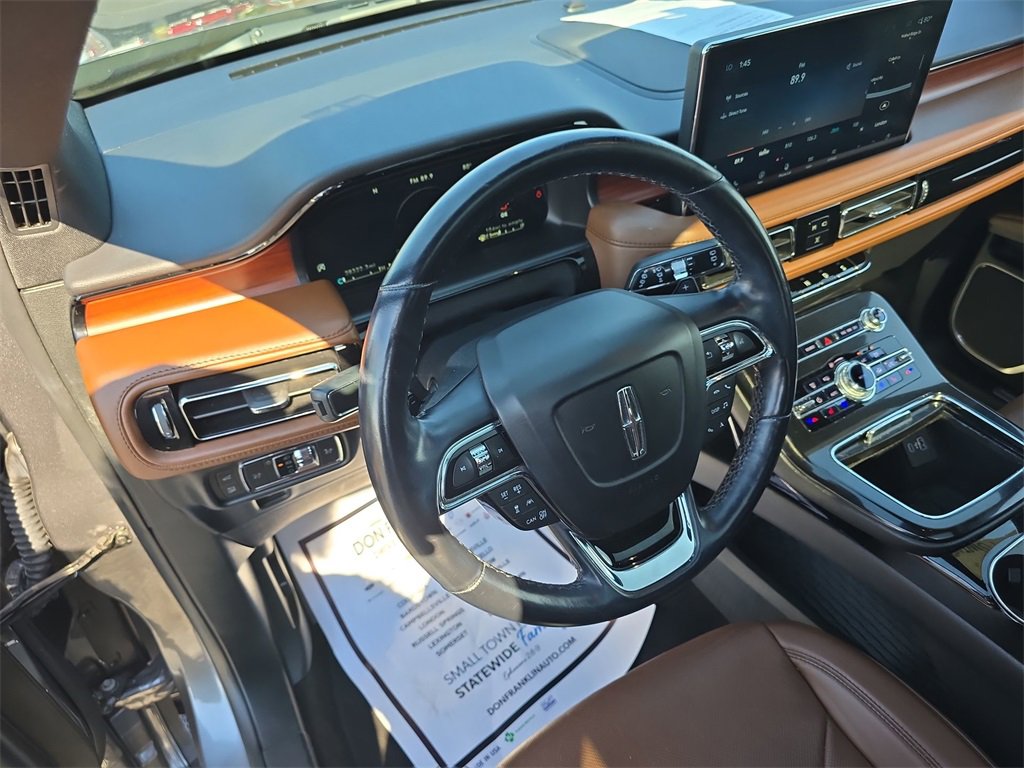 Used 2022 Lincoln Nautilus Reserve w/ Equipment Group 201A image 14