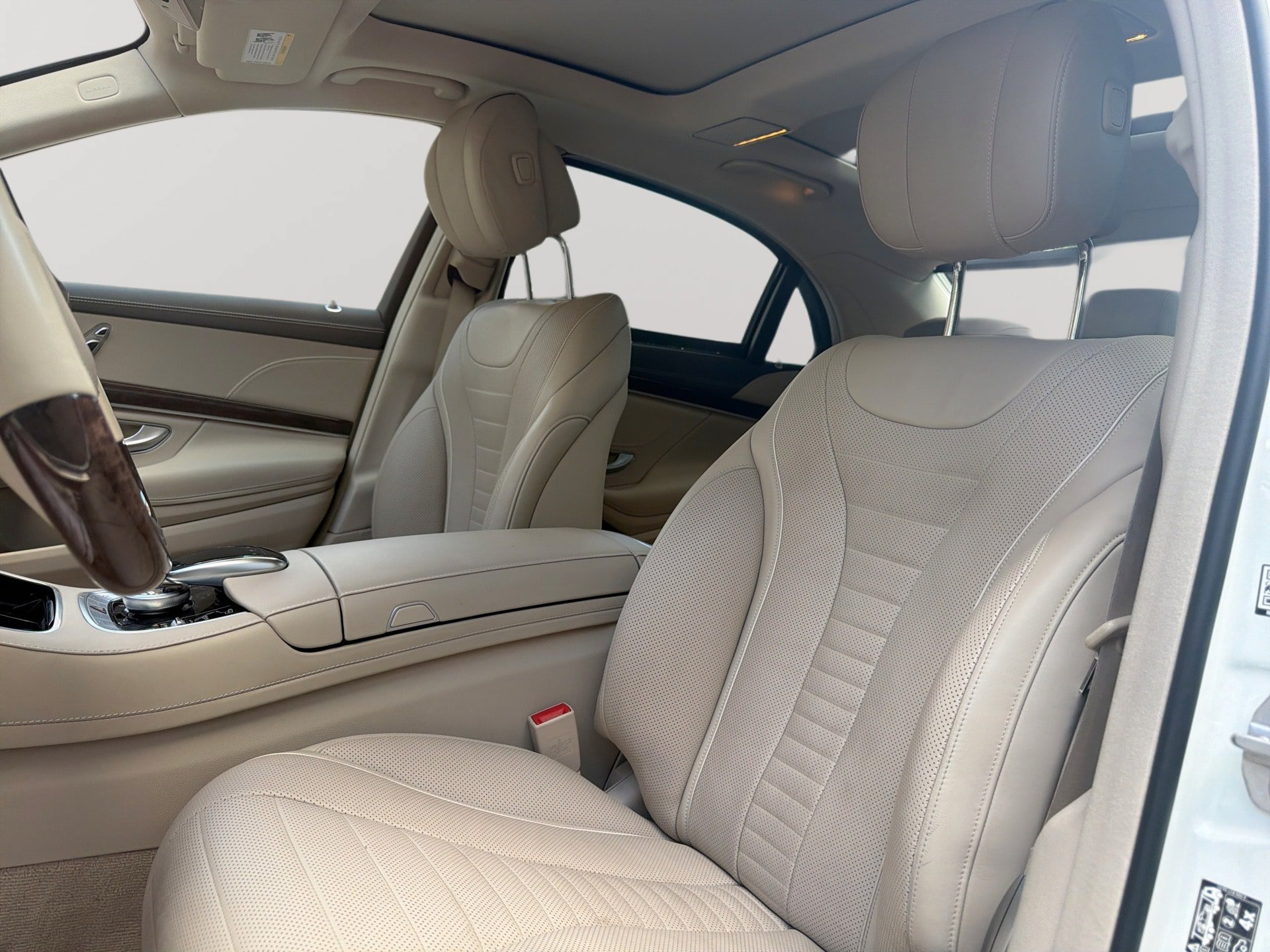 Used 2019 Mercedes-Benz S 560 4MATIC Sedan w/ AMG Line Exterior image 13