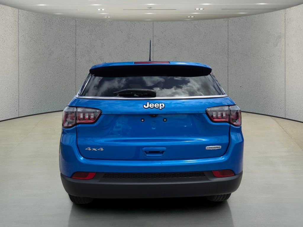 Used 2023 Jeep Compass Latitude w/ Sun and Sound Group image 4