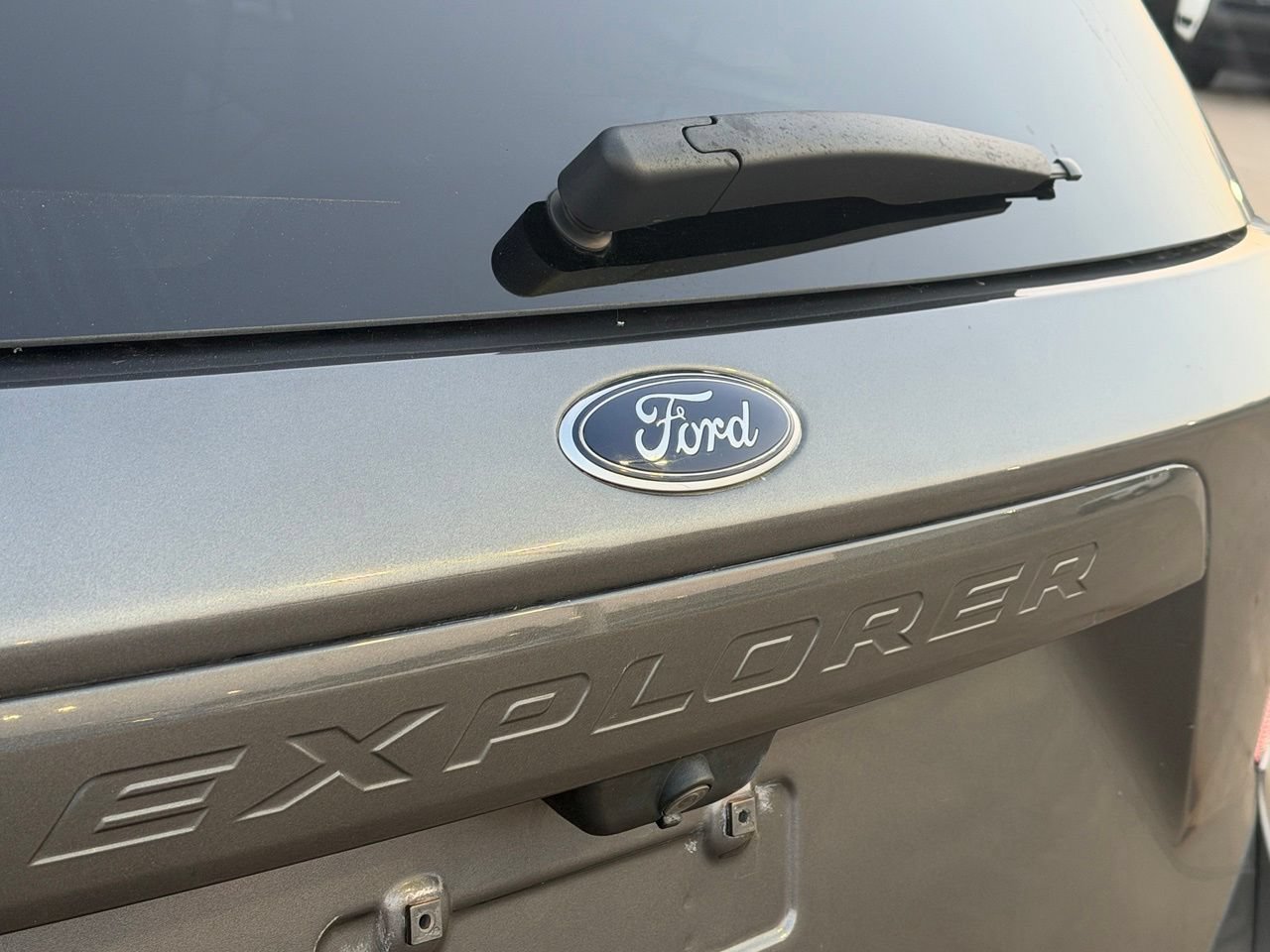 Used 2021 Ford Explorer XLT w/ Equipment Group 202A RWD image 8