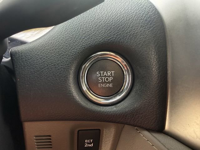 Used 2023 Lexus GX 460 Premium w/ Accessory Package image 23