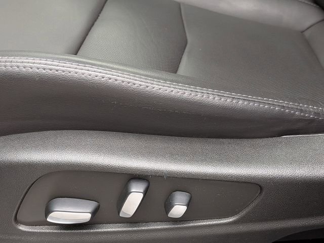 Certified 2023 Cadillac XT5 Premium Luxury w/ LPO, Floor Liner Package AWD/4WD image 21
