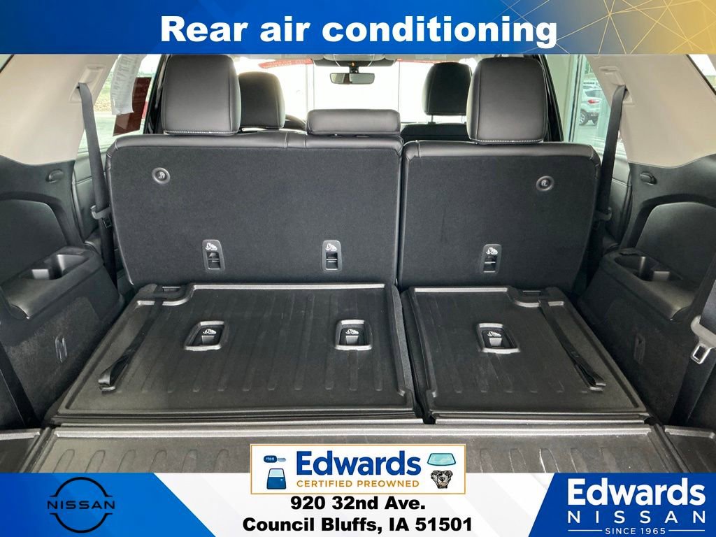 Used 2025 Nissan Pathfinder SL w/ Cargo Package AWD/4WD image 12