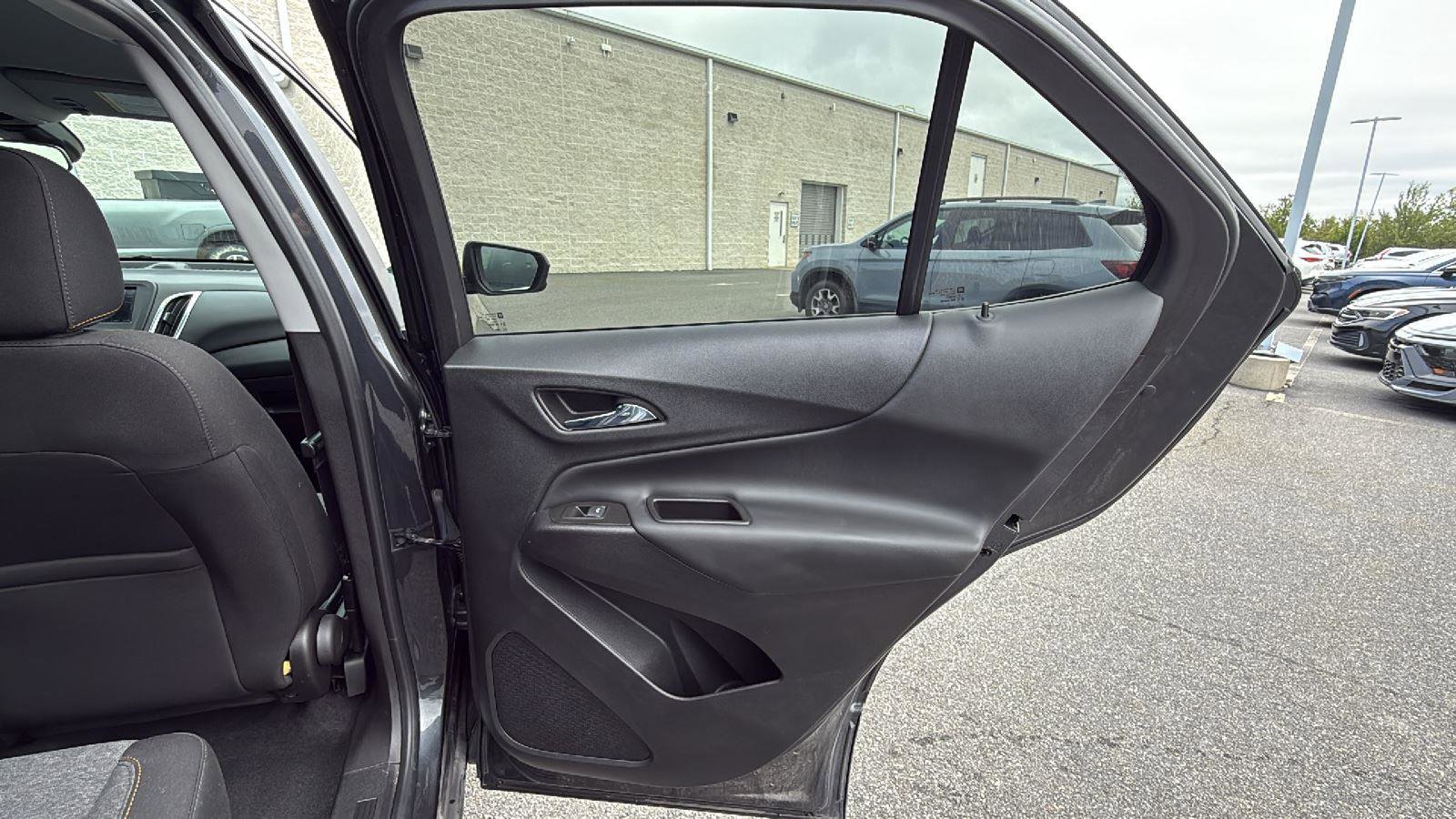 Used 2022 Chevrolet Equinox LT image 18