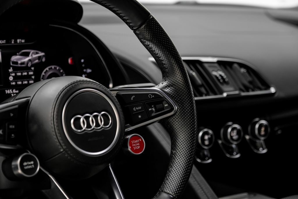 Used 2018 Audi R8 V10 AWD/4WD image 19
