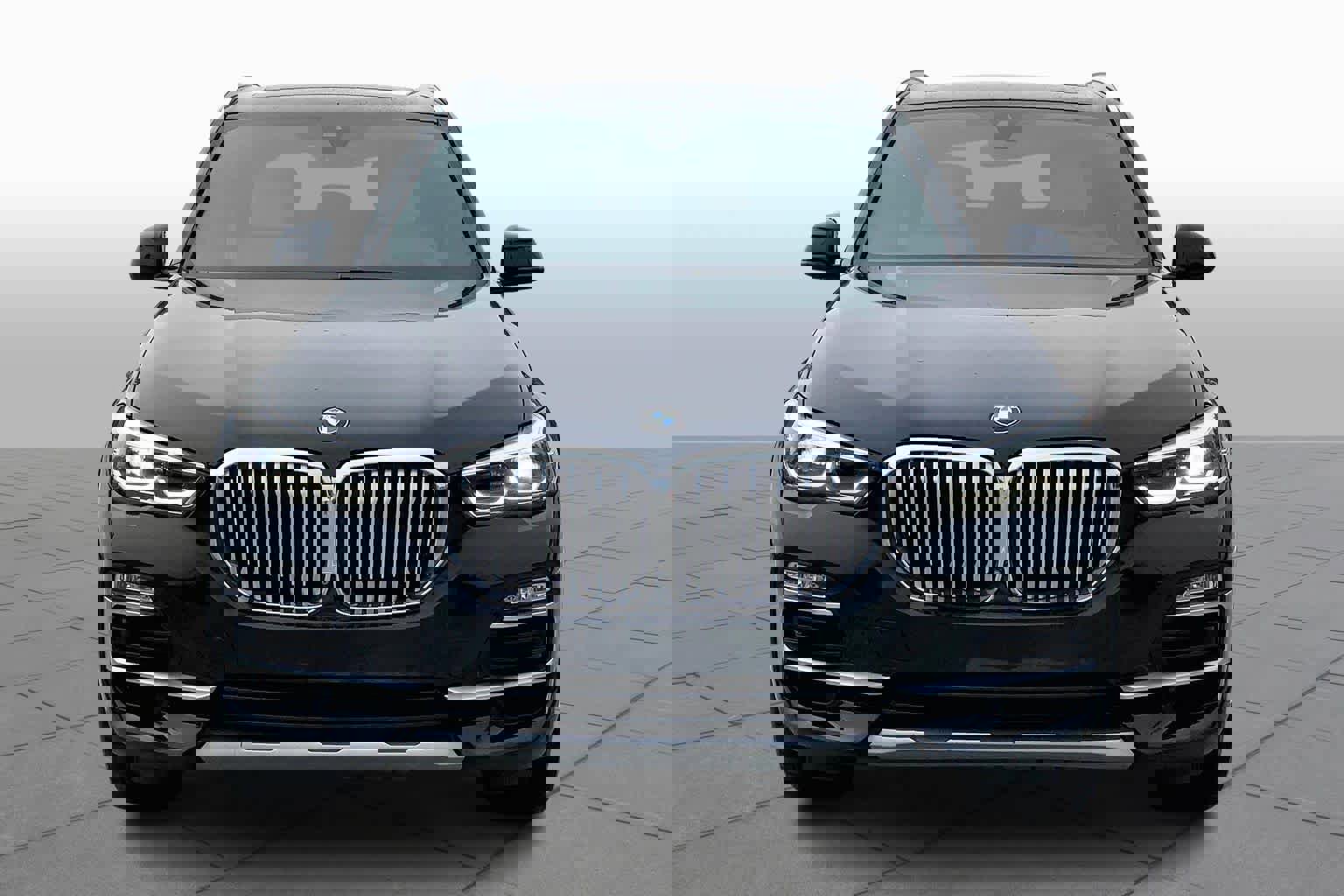 Used 2021 BMW X5 sDrive40i w/ Premium Package image 3