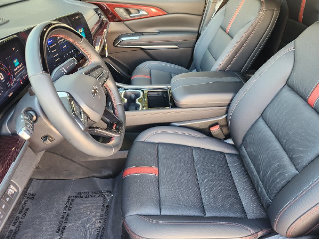 Used 2026 Chevrolet Traverse RS w/ LPO, Floor Liner Package AWD/4WD image 4