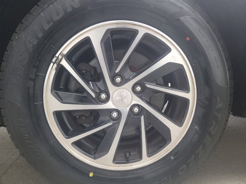 Used 2020 Mitsubishi Eclipse Cross ES FWD image 31