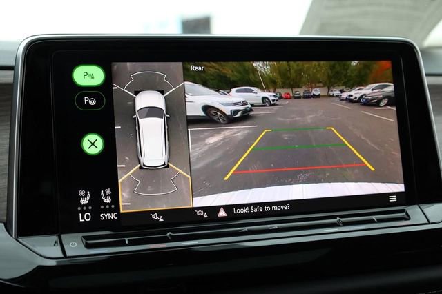 New 2026 Volkswagen Atlas SEL Premium R-Line image 18