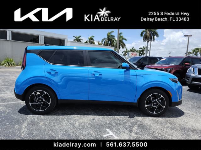 Used 2025 Kia Soul EX FWD image 2