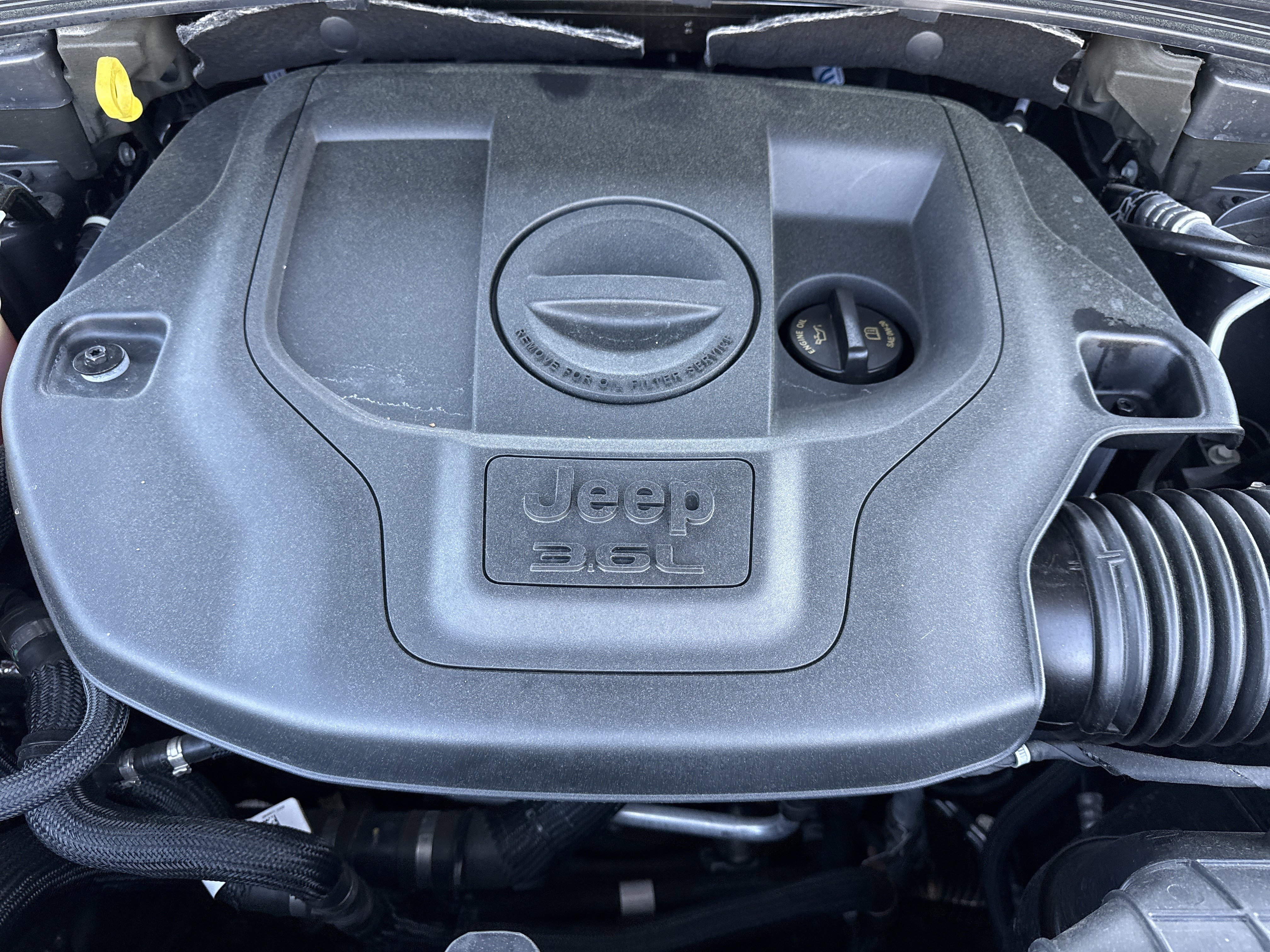 Used 2022 Jeep Grand Cherokee Overland w/ Luxury Tech Group IV AWD/4WD image 43