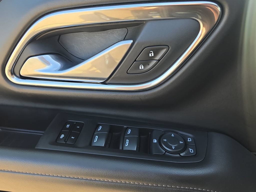 Used 2024 Chevrolet Tahoe LT RWD image 29