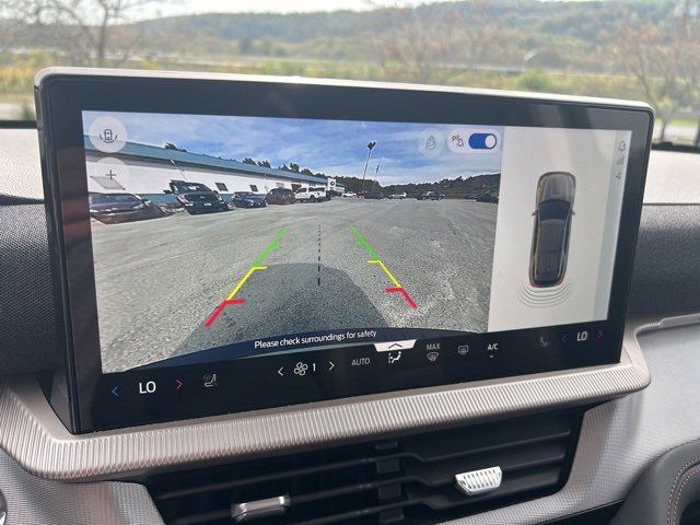 New 2025 Ford Explorer Active image 28