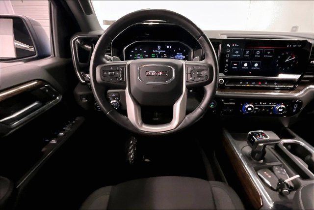 Used 2023 GMC Sierra 1500 Elevation AWD/4WD image 6