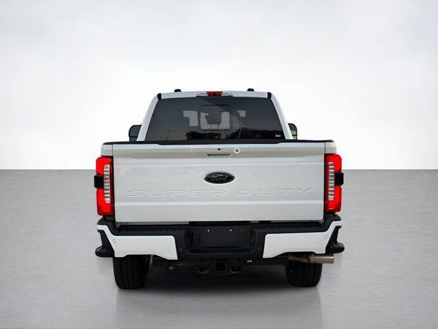 New 2026 Ford F250 Lariat w/ Black Appearance Package image 4