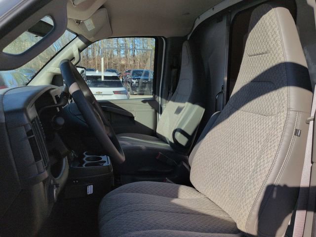 New 2025 Chevrolet Express 3500 Work Van w/ Power Convenience Package image 10