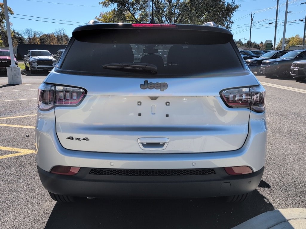 New 2026 Jeep Compass Limited image 7