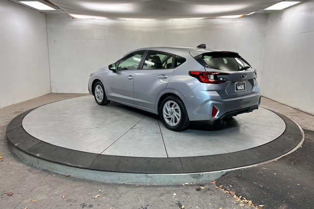 Used 2024 Subaru Impreza 2.0i image 3