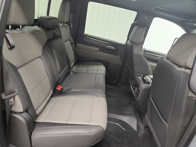 Used 2025 Chevrolet Silverado 2500 ZR2 w/ Technology Package image 43