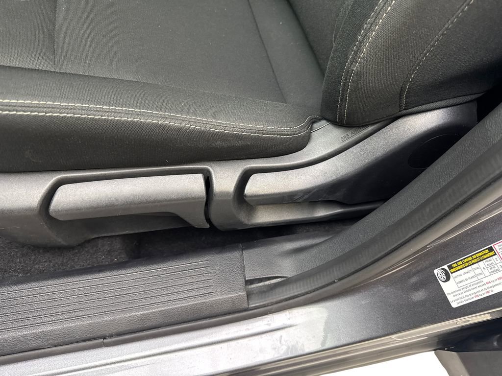 Used 2024 Nissan Rogue S AWD/4WD image 30