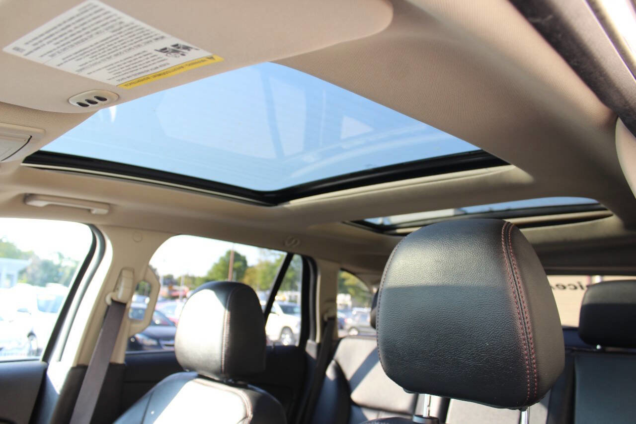 Used 2013 Ford Edge Limited image 13