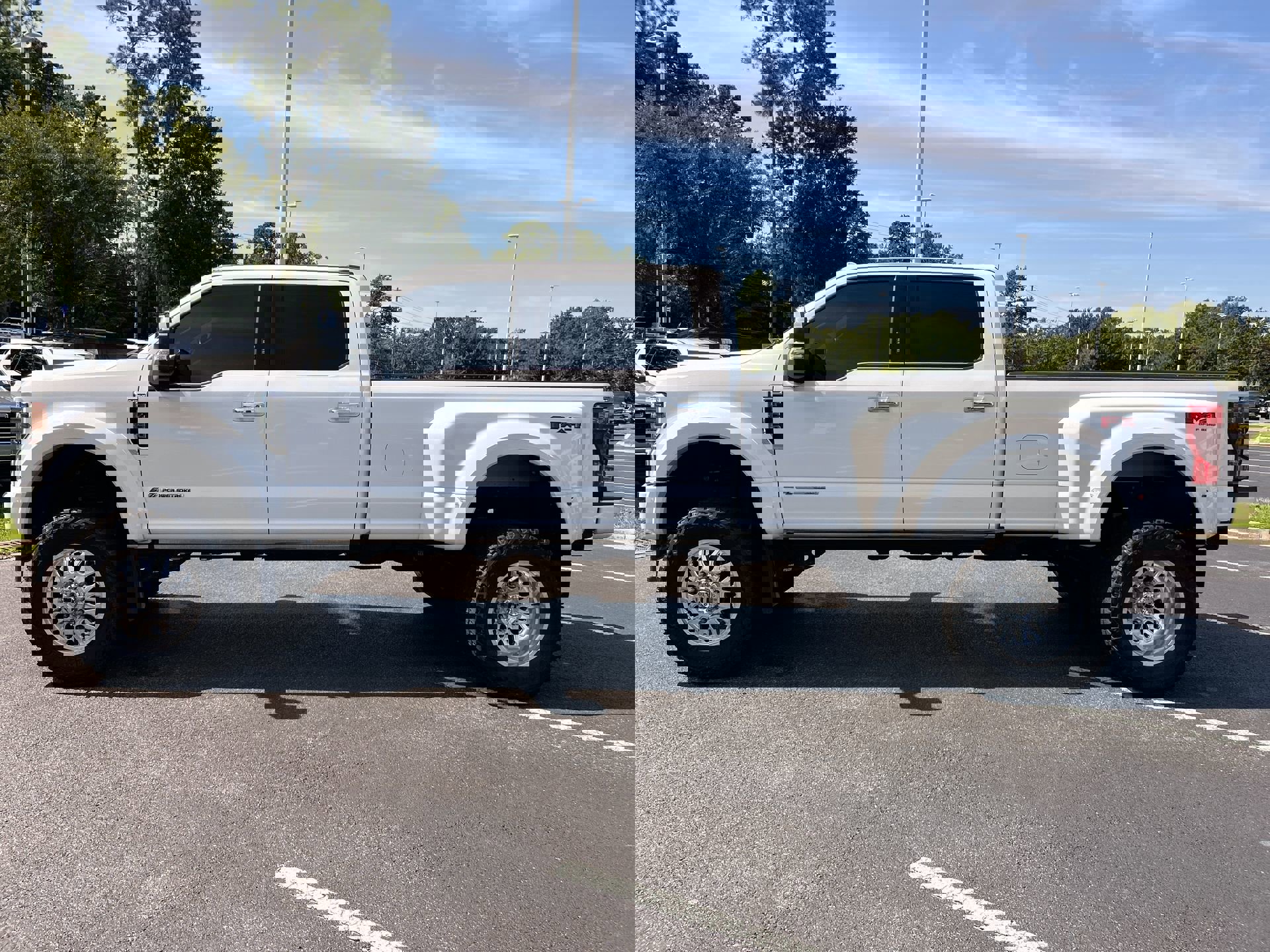 Used 2020 Ford F450 Platinum w/ FX4 Off-Road Package image 6