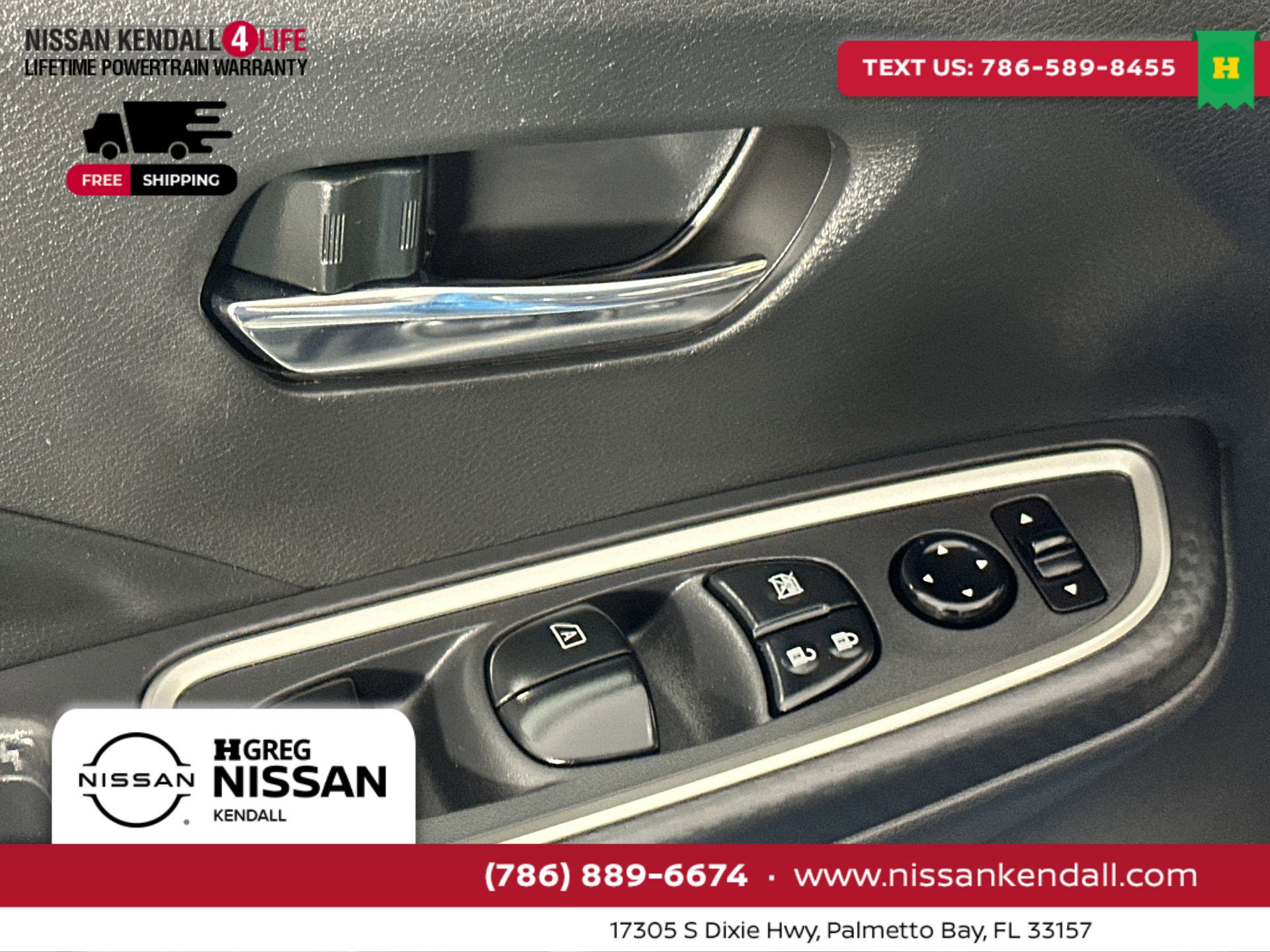 Certified 2025 Nissan Versa SR w/ Trunk Package image 17
