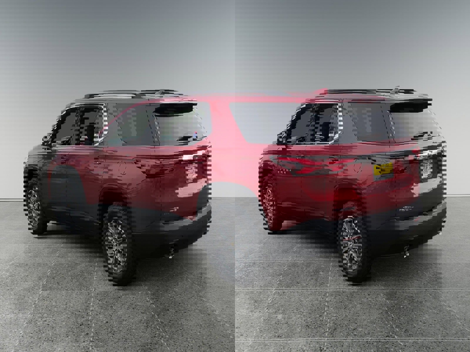 Used 2022 Chevrolet Traverse LT image 3