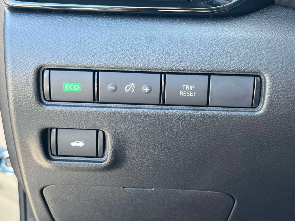 Used 2023 Nissan Sentra SV w/ All-Weather Package FWD image 18