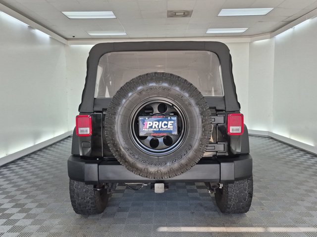 Used 2014 Jeep Wrangler Unlimited Sport w/ Connectivity Group AWD/4WD image 7
