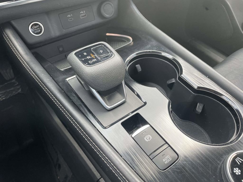 Used 2023 Nissan Rogue Platinum w/ Platinum Premium Package image 30