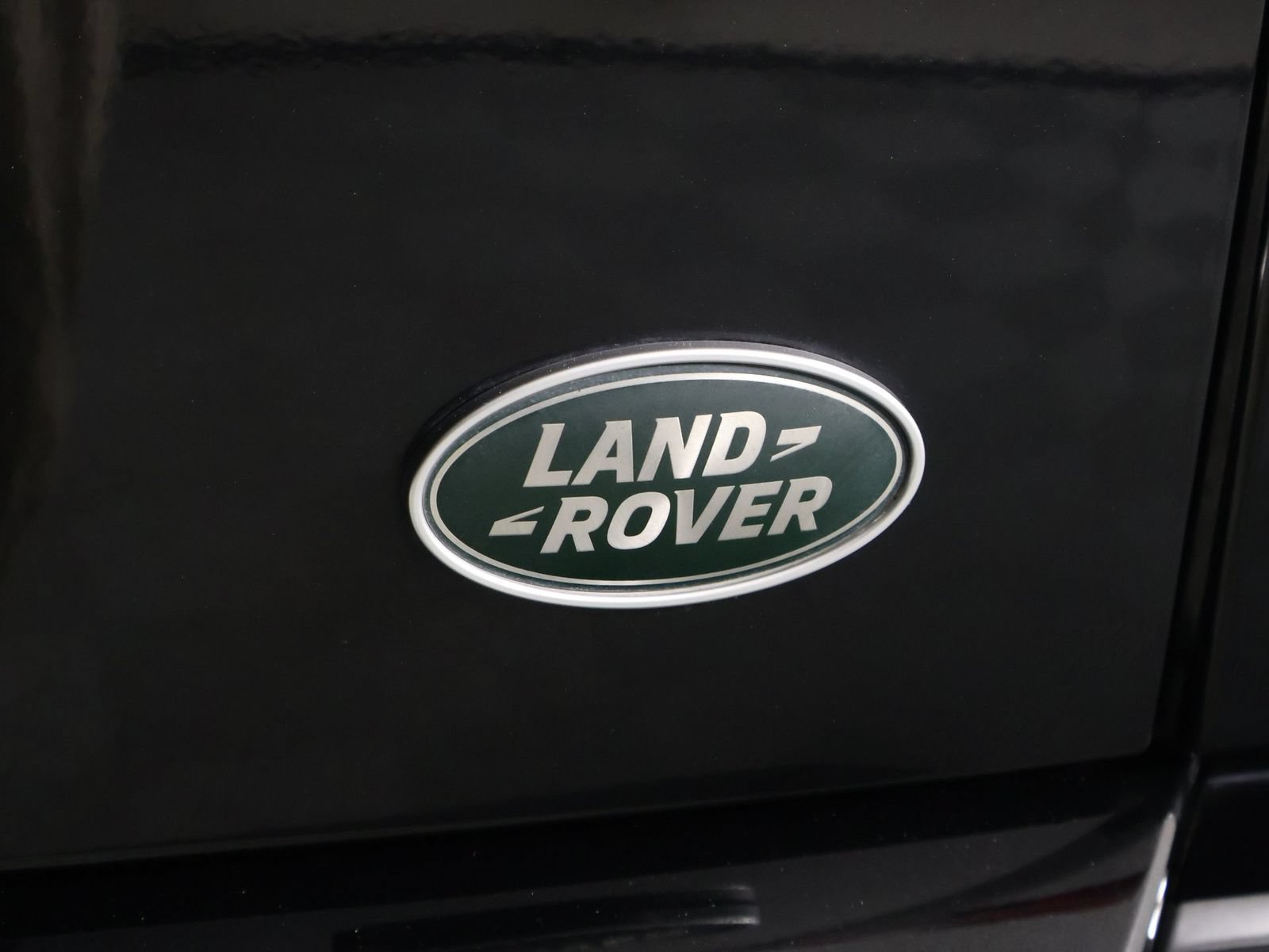 Used 2022 Land Rover Defender 110 X-Dynamic HSE AWD/4WD image 20