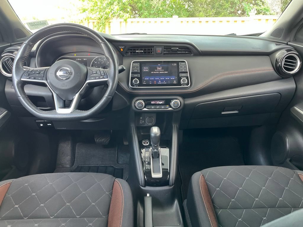 Used 2019 Nissan Kicks SR FWD image 16