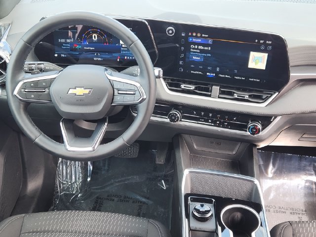 Used 2026 Chevrolet Equinox LT FWD image 27