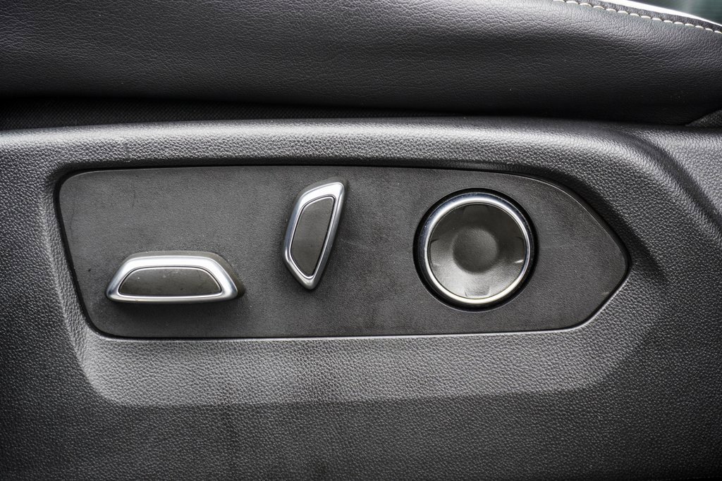 Used 2023 Cadillac Escalade Sport image 7