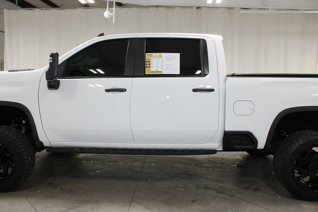 Used 2024 Chevrolet Silverado 2500 Custom w/ Z71 Off-Road Package AWD/4WD image 6