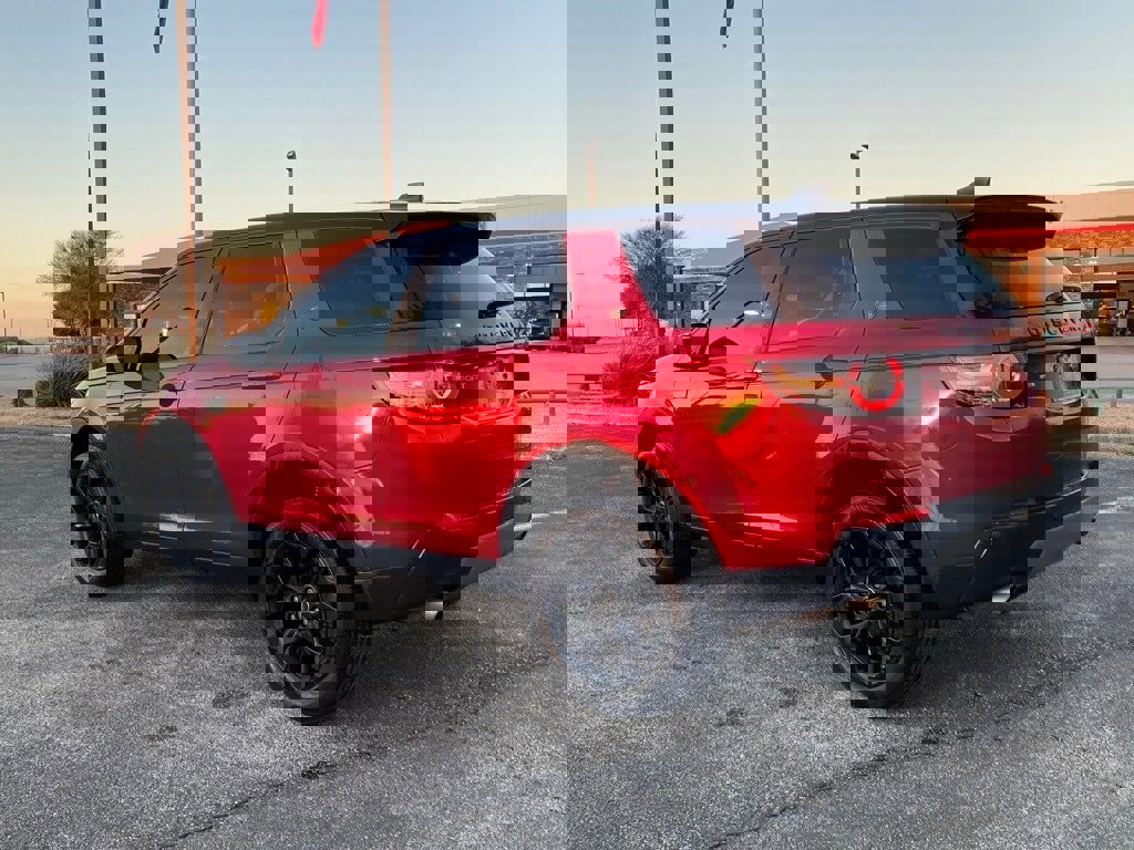 Used 2018 Land Rover Discovery Sport HSE image 7