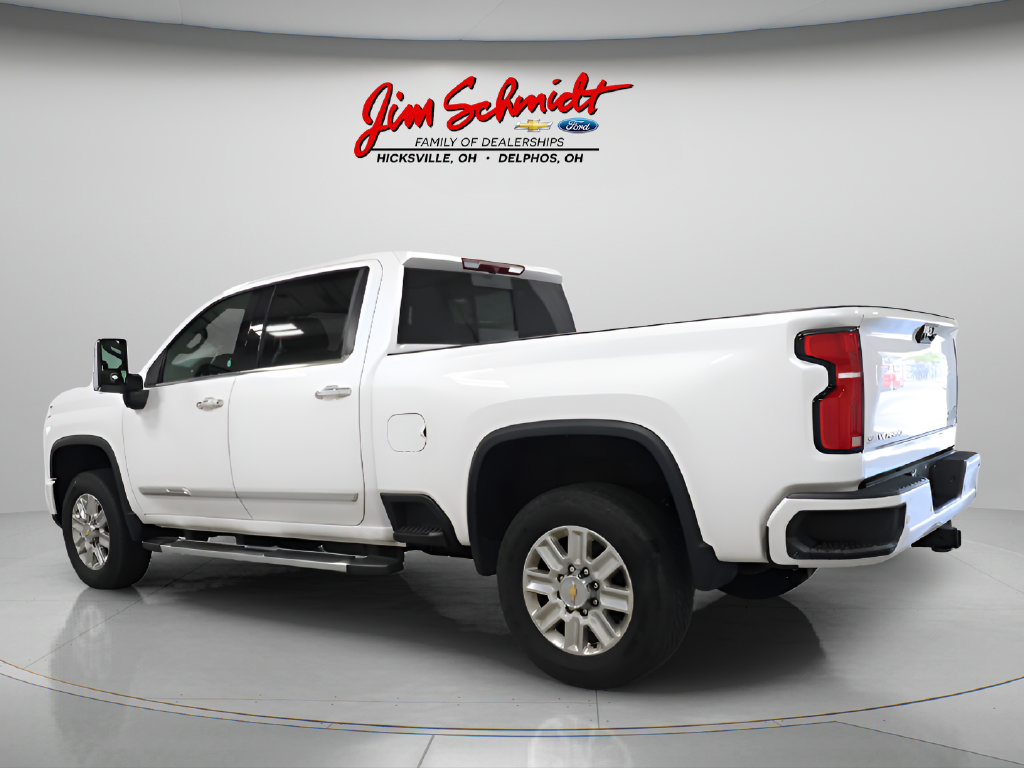 Used 2025 Chevrolet Silverado 2500 High Country AWD/4WD image 4