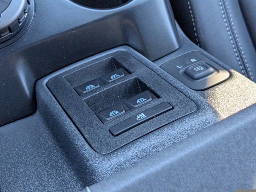 New 2025 Ford Bronco Badlands image 25