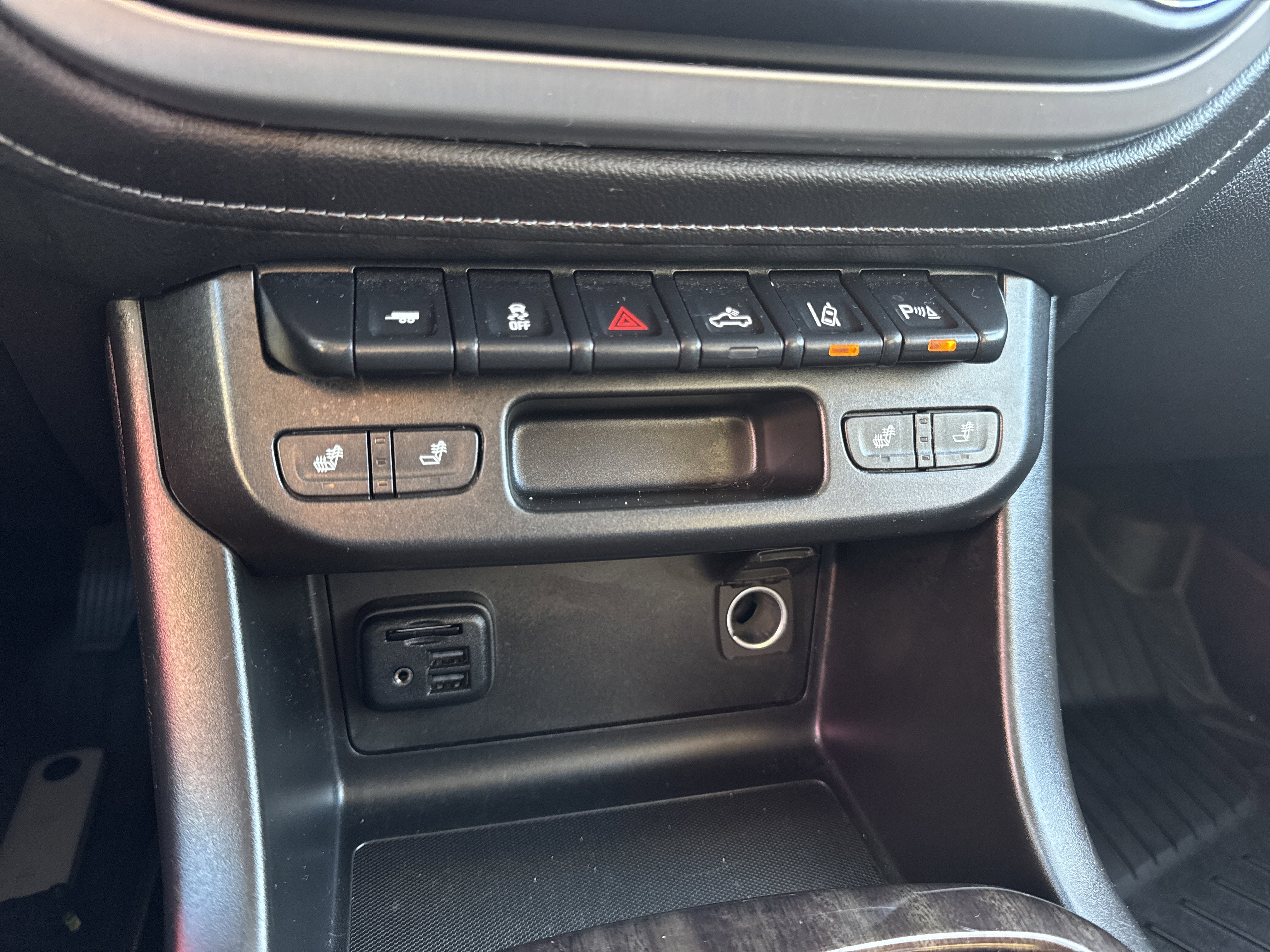Used 2020 GMC Canyon SLT w/ Driver Alert Package image 22