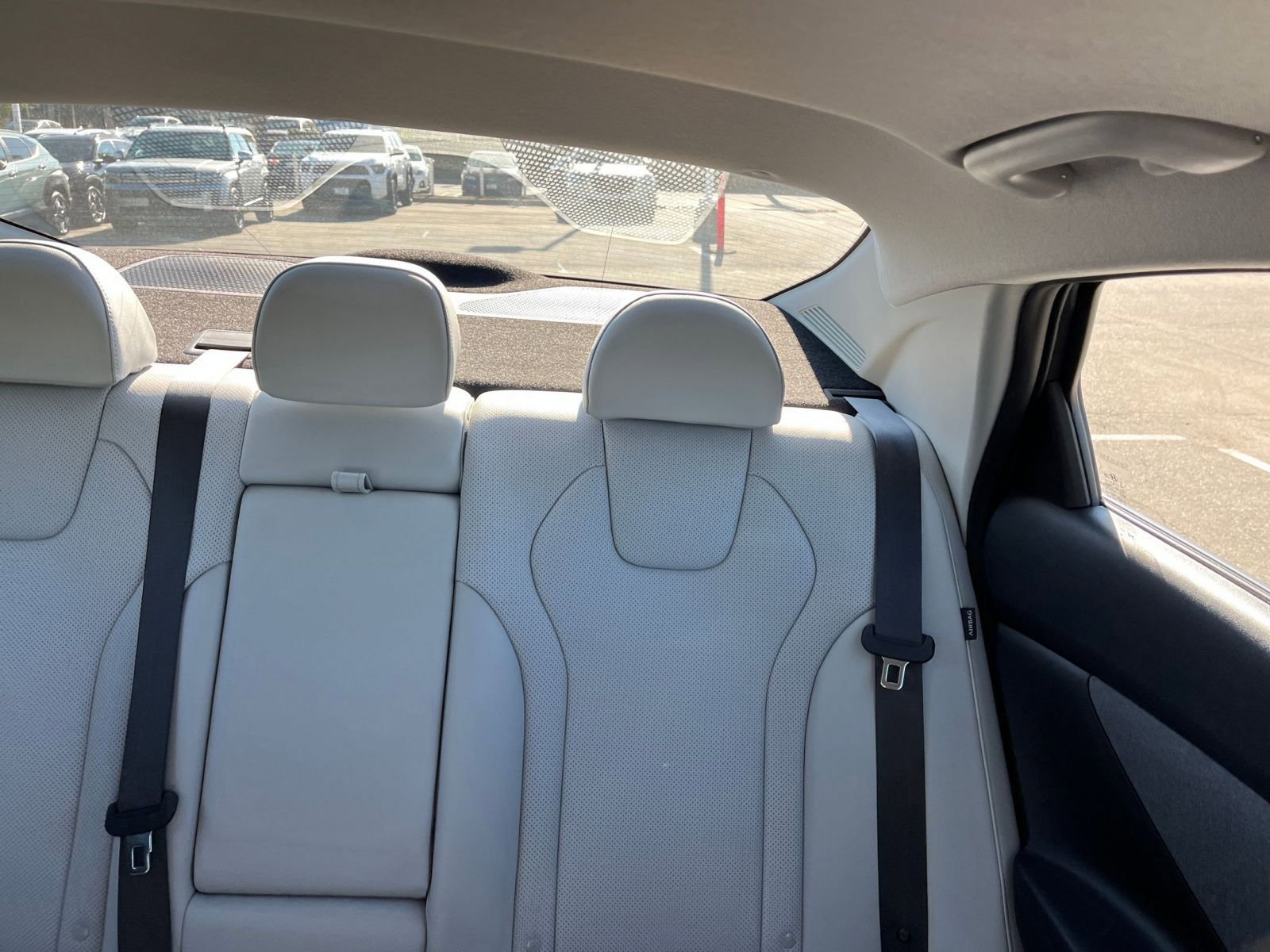 Used 2025 Hyundai Elantra Limited image 38