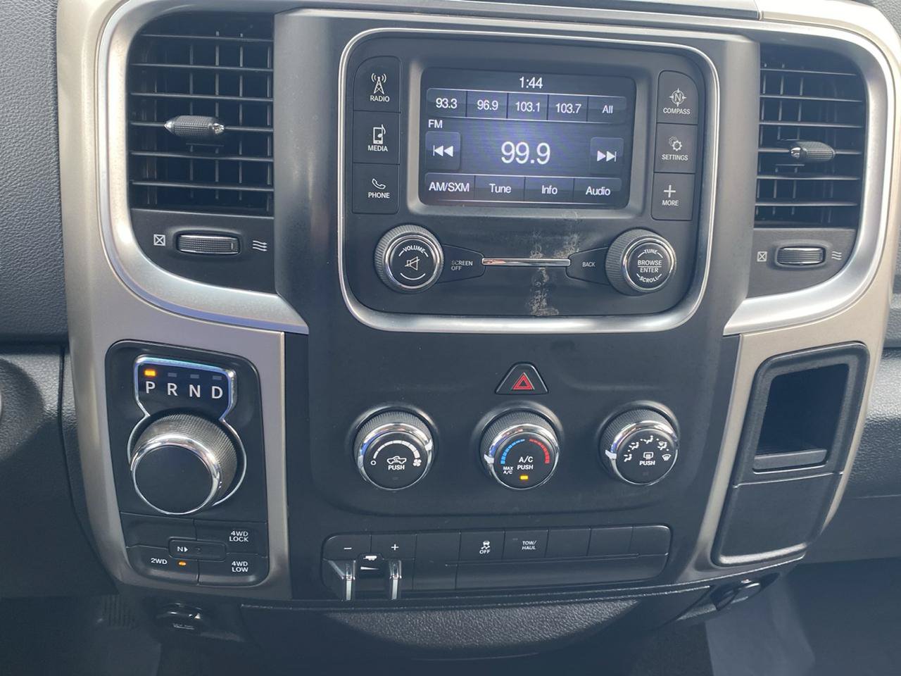 Used 2014 RAM 1500 Classic SLT AWD/4WD image 20