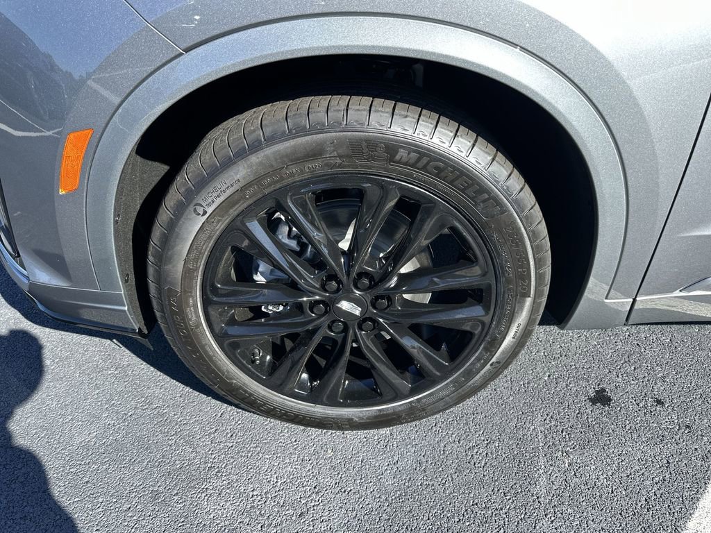 New 2025 Cadillac XT6 Luxury image 10