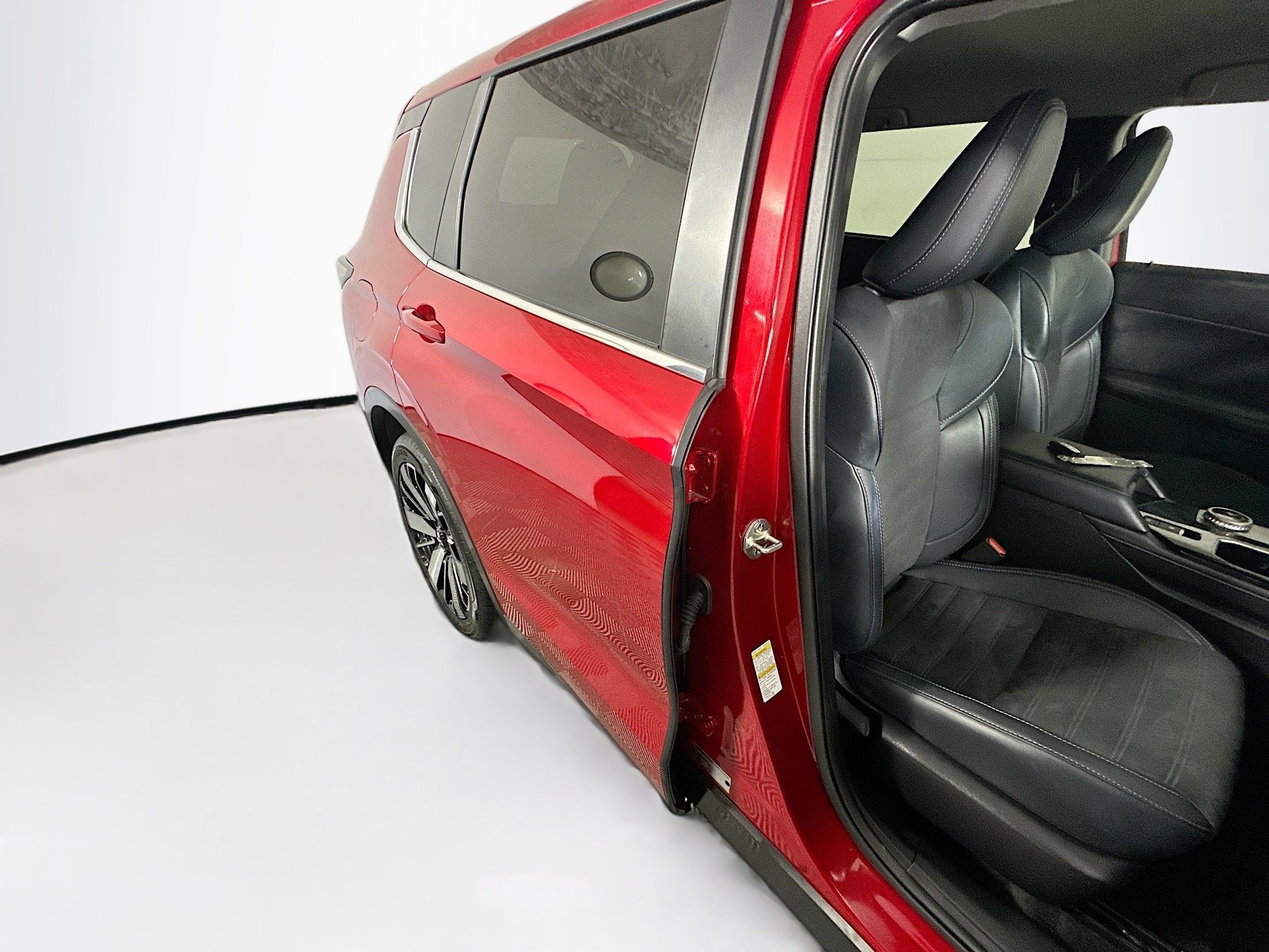 Used 2025 Mitsubishi Outlander SE FWD image 28