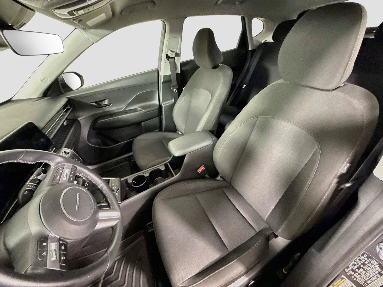 Used 2025 Hyundai Kona SEL AWD/4WD image 11